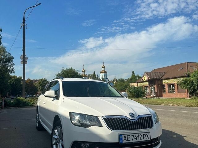 Білий Шкода Суперб, об'ємом двигуна 2 л та пробігом 245 тис. км за 9900 $, фото 1 на Automoto.ua