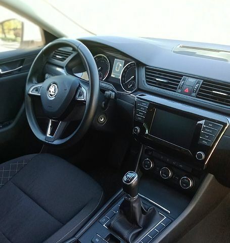 Белый Шкода Суперб, объемом двигателя 1.6 л и пробегом 24200 тыс. км за 13700 $, фото 1 на Automoto.ua