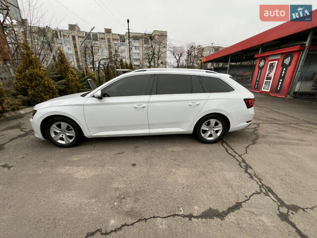 Белый Шкода Суперб, объемом двигателя 1.97 л и пробегом 323 тыс. км за 14500 $, фото 1 на Automoto.ua