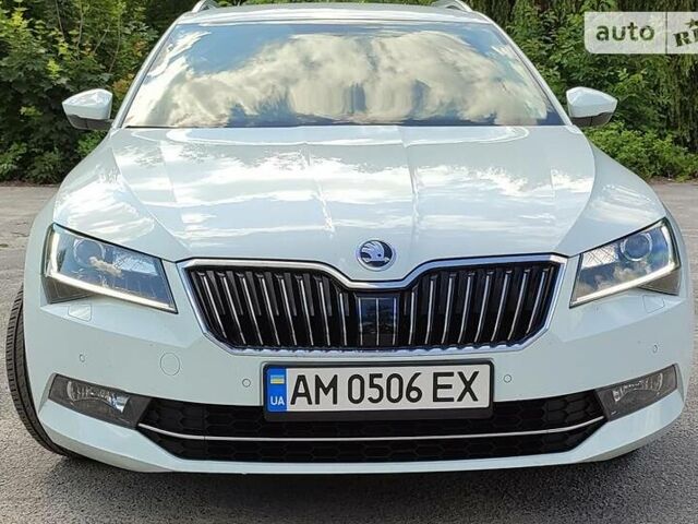 Белый Шкода Суперб, объемом двигателя 1.6 л и пробегом 269 тыс. км за 16700 $, фото 1 на Automoto.ua