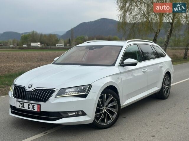 Белый Шкода Суперб, объемом двигателя 0 л и пробегом 245 тыс. км за 18500 $, фото 1 на Automoto.ua