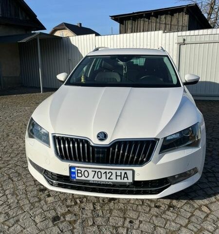 Белый Шкода Суперб, объемом двигателя 1.97 л и пробегом 245 тыс. км за 17300 $, фото 1 на Automoto.ua