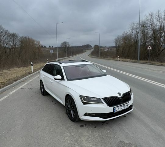 Білий Шкода Суперб, об'ємом двигуна 1.97 л та пробігом 255 тис. км за 19000 $, фото 1 на Automoto.ua