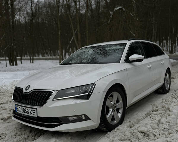 Белый Шкода Суперб, объемом двигателя 1.97 л и пробегом 278 тыс. км за 16900 $, фото 1 на Automoto.ua