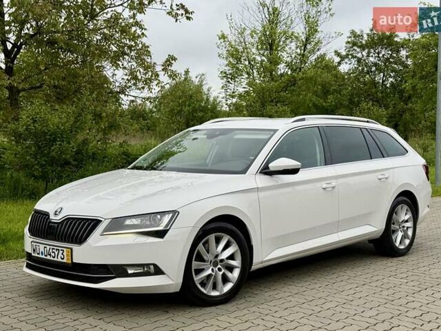 Белый Шкода Суперб, объемом двигателя 2 л и пробегом 195 тыс. км за 18888 $, фото 1 на Automoto.ua