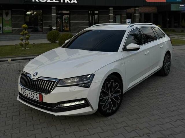 Білий Шкода Суперб, об'ємом двигуна 1.97 л та пробігом 170 тис. км за 29999 $, фото 1 на Automoto.ua