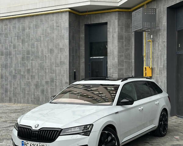 Белый Шкода Суперб, объемом двигателя 1.97 л и пробегом 200 тыс. км за 29400 $, фото 1 на Automoto.ua