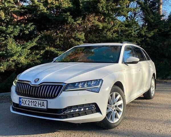 Белый Шкода Суперб, объемом двигателя 1.97 л и пробегом 61 тыс. км за 28000 $, фото 1 на Automoto.ua