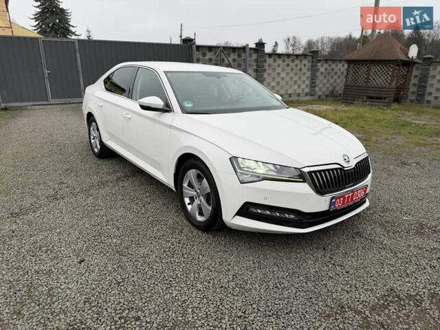 Білий Шкода Суперб, об'ємом двигуна 1.97 л та пробігом 206 тис. км за 25500 $, фото 1 на Automoto.ua