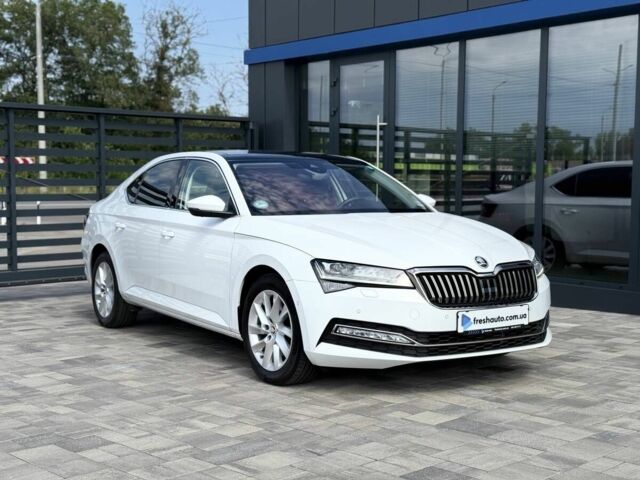 Белый Шкода Суперб, объемом двигателя 2 л и пробегом 192 тыс. км за 29900 $, фото 1 на Automoto.ua