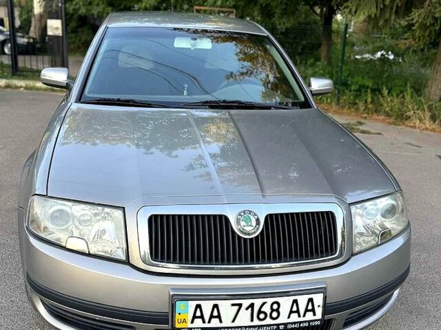 Бежевий Шкода Суперб, об'ємом двигуна 1.8 л та пробігом 245 тис. км за 5500 $, фото 1 на Automoto.ua