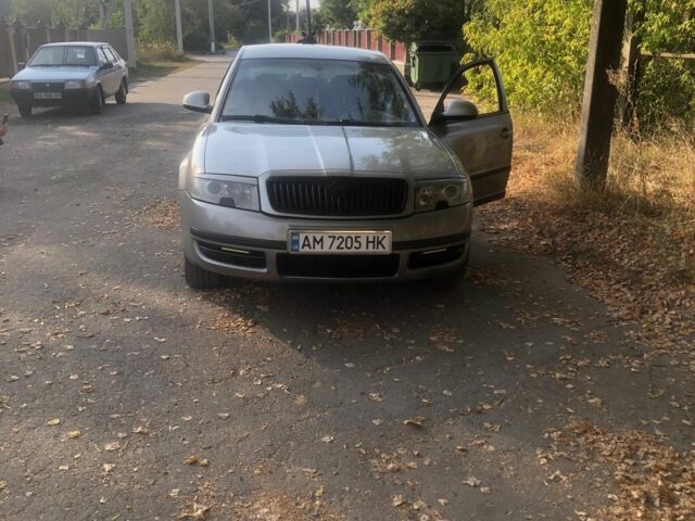 Бежевый Шкода Суперб, объемом двигателя 1.8 л и пробегом 311 тыс. км за 4700 $, фото 1 на Automoto.ua