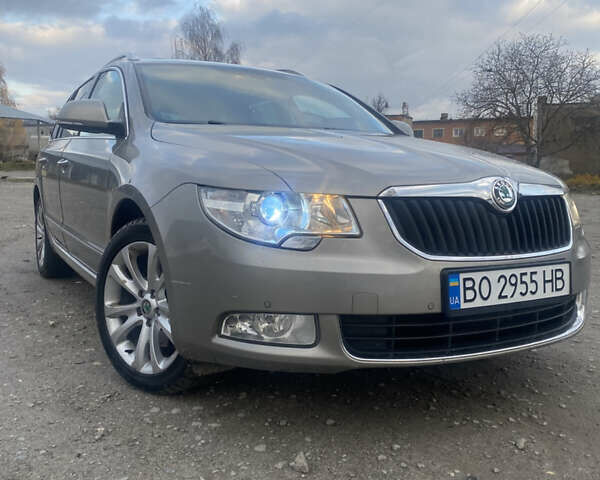 Бежевий Шкода Суперб, об'ємом двигуна 1.8 л та пробігом 199 тис. км за 9999 $, фото 1 на Automoto.ua