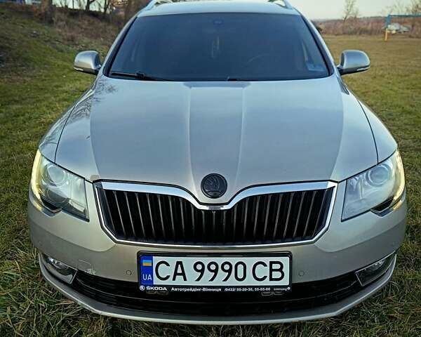 Бежевый Шкода Суперб, объемом двигателя 1.97 л и пробегом 321 тыс. км за 11999 $, фото 1 на Automoto.ua