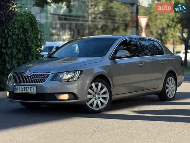 Бежевый Шкода Суперб, объемом двигателя 1.8 л и пробегом 157 тыс. км за 9499 $, фото 1 на Automoto.ua