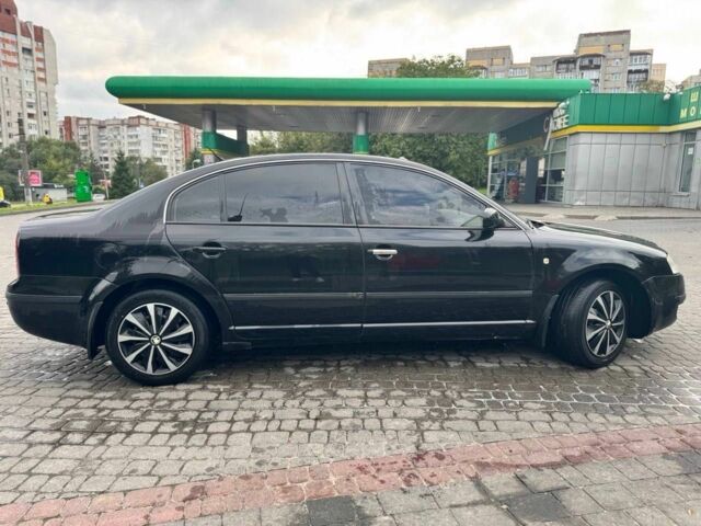 Черный Шкода Суперб, объемом двигателя 1.8 л и пробегом 210 тыс. км за 4500 $, фото 1 на Automoto.ua