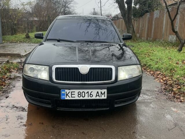 Черный Шкода Суперб, объемом двигателя 2.8 л и пробегом 287 тыс. км за 3500 $, фото 1 на Automoto.ua