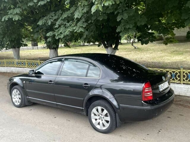 Чорний Шкода Суперб, об'ємом двигуна 2 л та пробігом 490 тис. км за 3900 $, фото 1 на Automoto.ua