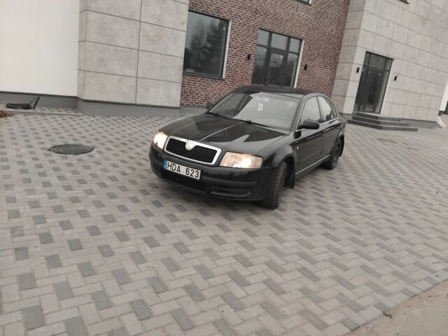 Черный Шкода Суперб, объемом двигателя 1.9 л и пробегом 400 тыс. км за 2200 $, фото 1 на Automoto.ua