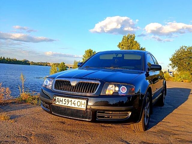 Черный Шкода Суперб, объемом двигателя 1.8 л и пробегом 273 тыс. км за 6800 $, фото 1 на Automoto.ua