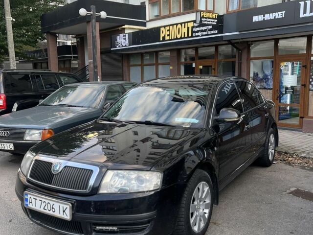 Черный Шкода Суперб, объемом двигателя 1.8 л и пробегом 294 тыс. км за 5650 $, фото 1 на Automoto.ua