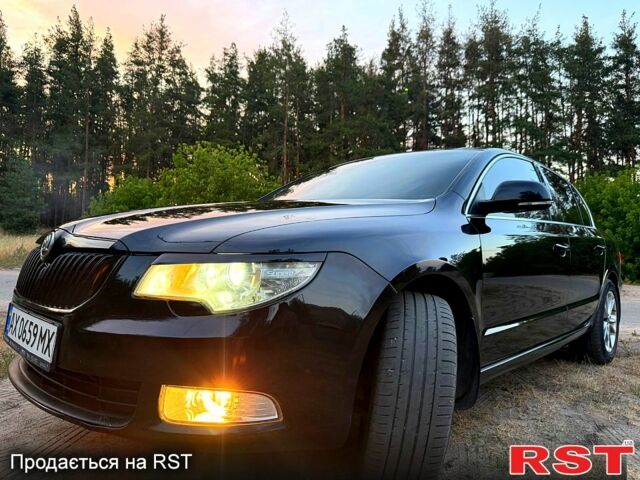 Черный Шкода Суперб, объемом двигателя 1.8 л и пробегом 205 тыс. км за 8000 $, фото 1 на Automoto.ua
