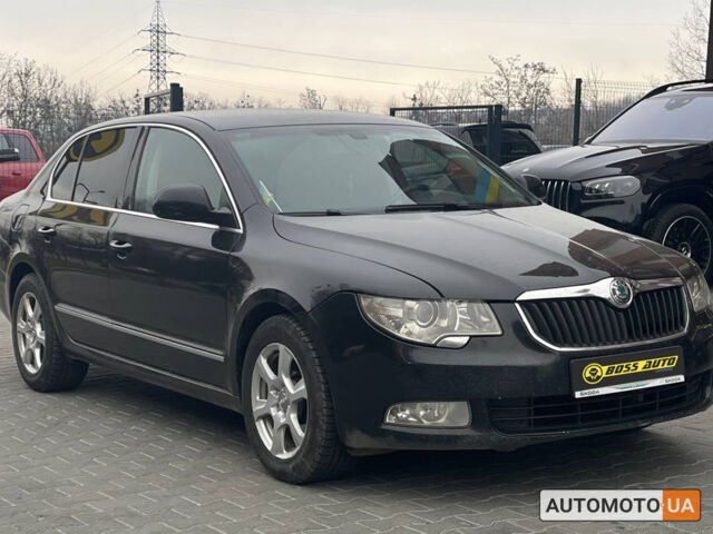 Черный Шкода Суперб, объемом двигателя 2 л и пробегом 317 тыс. км за 10400 $, фото 1 на Automoto.ua