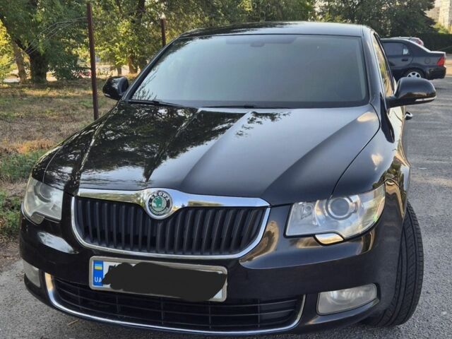 Чорний Шкода Суперб, об'ємом двигуна 1.8 л та пробігом 237 тис. км за 7999 $, фото 1 на Automoto.ua