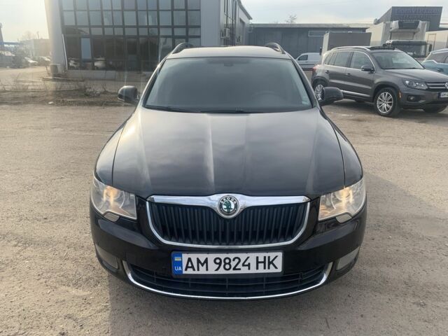 Черный Шкода Суперб, объемом двигателя 2 л и пробегом 312 тыс. км за 8300 $, фото 1 на Automoto.ua