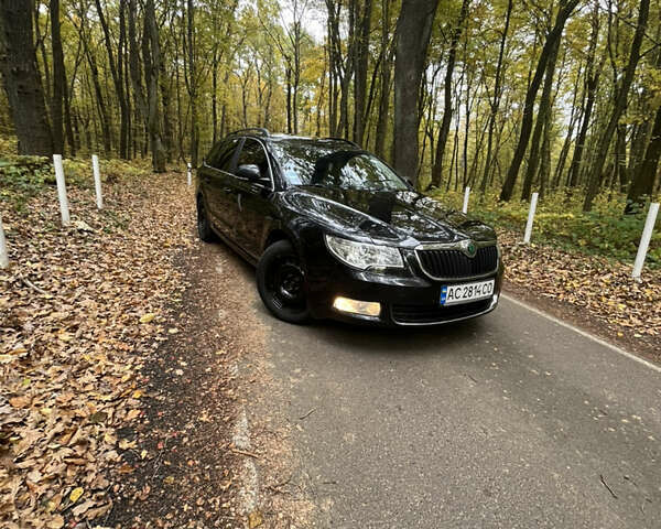 Черный Шкода Суперб, объемом двигателя 2 л и пробегом 250 тыс. км за 9850 $, фото 1 на Automoto.ua