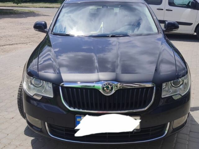 Черный Шкода Суперб, объемом двигателя 2 л и пробегом 360 тыс. км за 10000 $, фото 1 на Automoto.ua