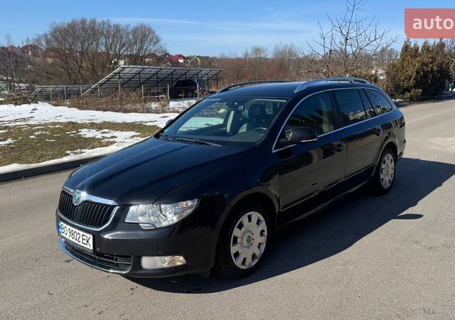 Черный Шкода Суперб, объемом двигателя 2 л и пробегом 288 тыс. км за 8999 $, фото 1 на Automoto.ua
