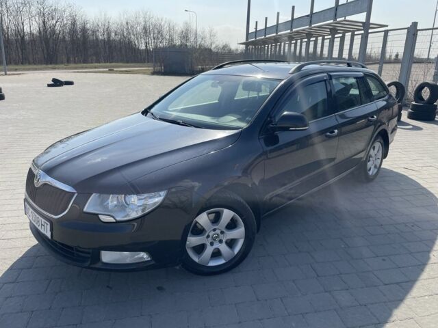Черный Шкода Суперб, объемом двигателя 2 л и пробегом 326 тыс. км за 10300 $, фото 1 на Automoto.ua