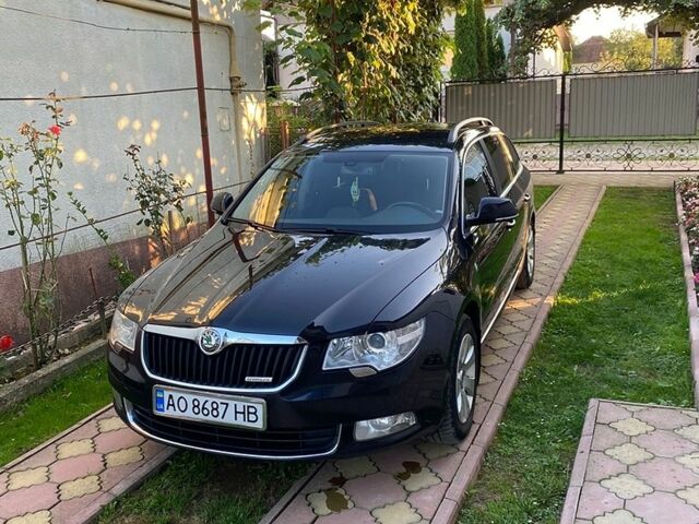 Черный Шкода Суперб, объемом двигателя 1.6 л и пробегом 260 тыс. км за 8900 $, фото 1 на Automoto.ua