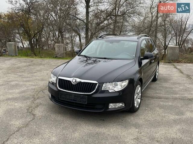 Чорний Шкода Суперб, об'ємом двигуна 1.6 л та пробігом 298 тис. км за 8200 $, фото 1 на Automoto.ua