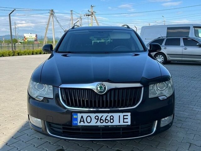 Чорний Шкода Суперб, об'ємом двигуна 2 л та пробігом 300 тис. км за 10000 $, фото 1 на Automoto.ua