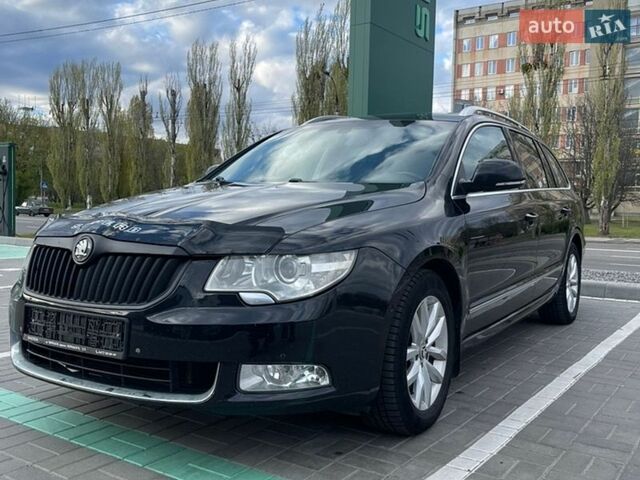 Черный Шкода Суперб, объемом двигателя 2 л и пробегом 260 тыс. км за 9500 $, фото 1 на Automoto.ua