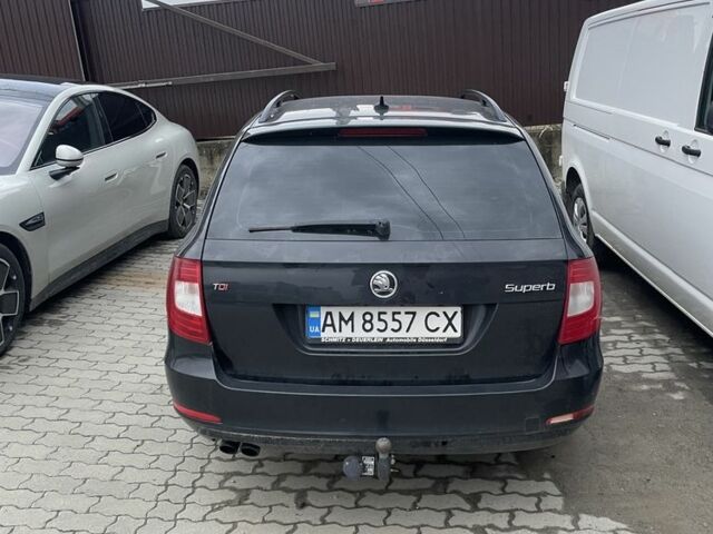 Черный Шкода Суперб, объемом двигателя 2 л и пробегом 300 тыс. км за 6500 $, фото 1 на Automoto.ua