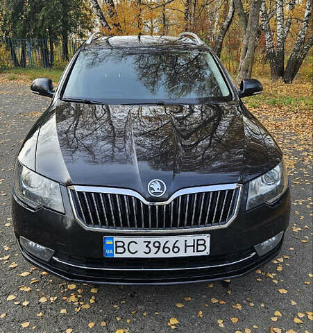 Черный Шкода Суперб, объемом двигателя 1.97 л и пробегом 294 тыс. км за 12400 $, фото 1 на Automoto.ua
