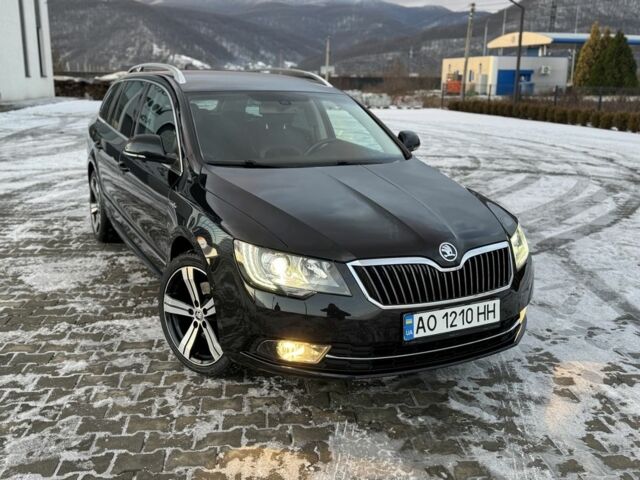 Чорний Шкода Суперб, об'ємом двигуна 2 л та пробігом 300 тис. км за 12999 $, фото 1 на Automoto.ua