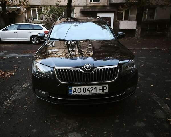 Черный Шкода Суперб, объемом двигателя 2 л и пробегом 260 тыс. км за 11000 $, фото 1 на Automoto.ua