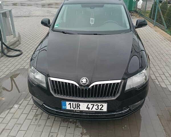 Черный Шкода Суперб, объемом двигателя 2 л и пробегом 323 тыс. км за 4632 $, фото 1 на Automoto.ua