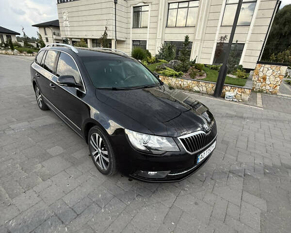 Чорний Шкода Суперб, об'ємом двигуна 2 л та пробігом 275 тис. км за 11200 $, фото 1 на Automoto.ua