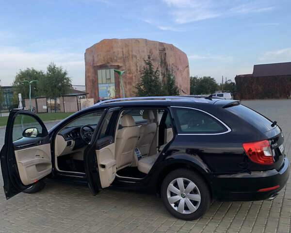 Чорний Шкода Суперб, об'ємом двигуна 2 л та пробігом 312 тис. км за 13500 $, фото 1 на Automoto.ua