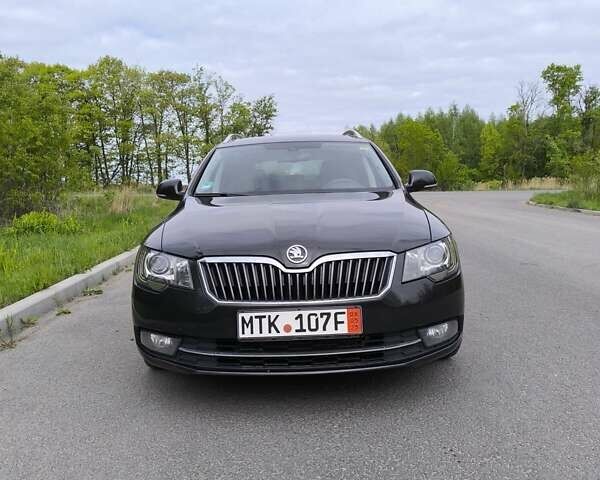 Чорний Шкода Суперб, об'ємом двигуна 2 л та пробігом 194 тис. км за 14500 $, фото 1 на Automoto.ua