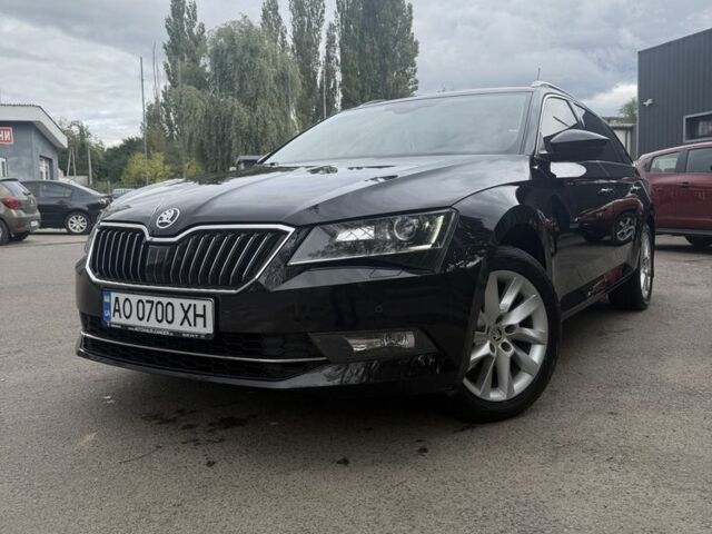 Черный Шкода Суперб, объемом двигателя 2 л и пробегом 270 тыс. км за 16000 $, фото 1 на Automoto.ua