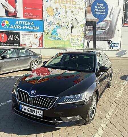 Черный Шкода Суперб, объемом двигателя 1.97 л и пробегом 359 тыс. км за 17600 $, фото 1 на Automoto.ua