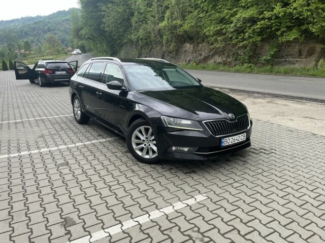 Черный Шкода Суперб, объемом двигателя 2 л и пробегом 273 тыс. км за 15600 $, фото 1 на Automoto.ua