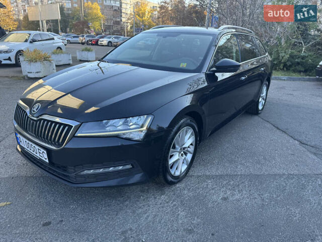 Черный Шкода Суперб, объемом двигателя 2 л и пробегом 233 тыс. км за 23500 $, фото 1 на Automoto.ua