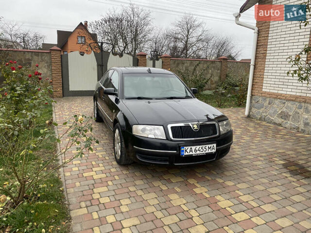 Черный Шкода Суперб, объемом двигателя 1.9 л и пробегом 300 тыс. км за 4600 $, фото 1 на Automoto.ua
